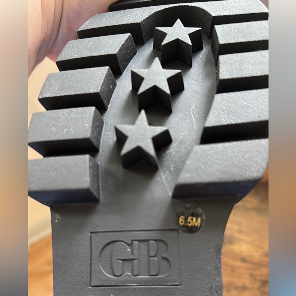 Gianni Bini GB All-Star Leopard Print Chunky Lug Sole Platform Booties size 6.5 - Picture 8 of 8